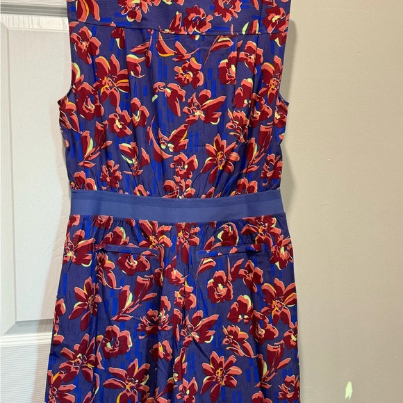 NWOT Athleta Brooklyn Utility
Multicolor Romper
$89 $178 | Size: 8 ; 12 - Picture 6 of 13